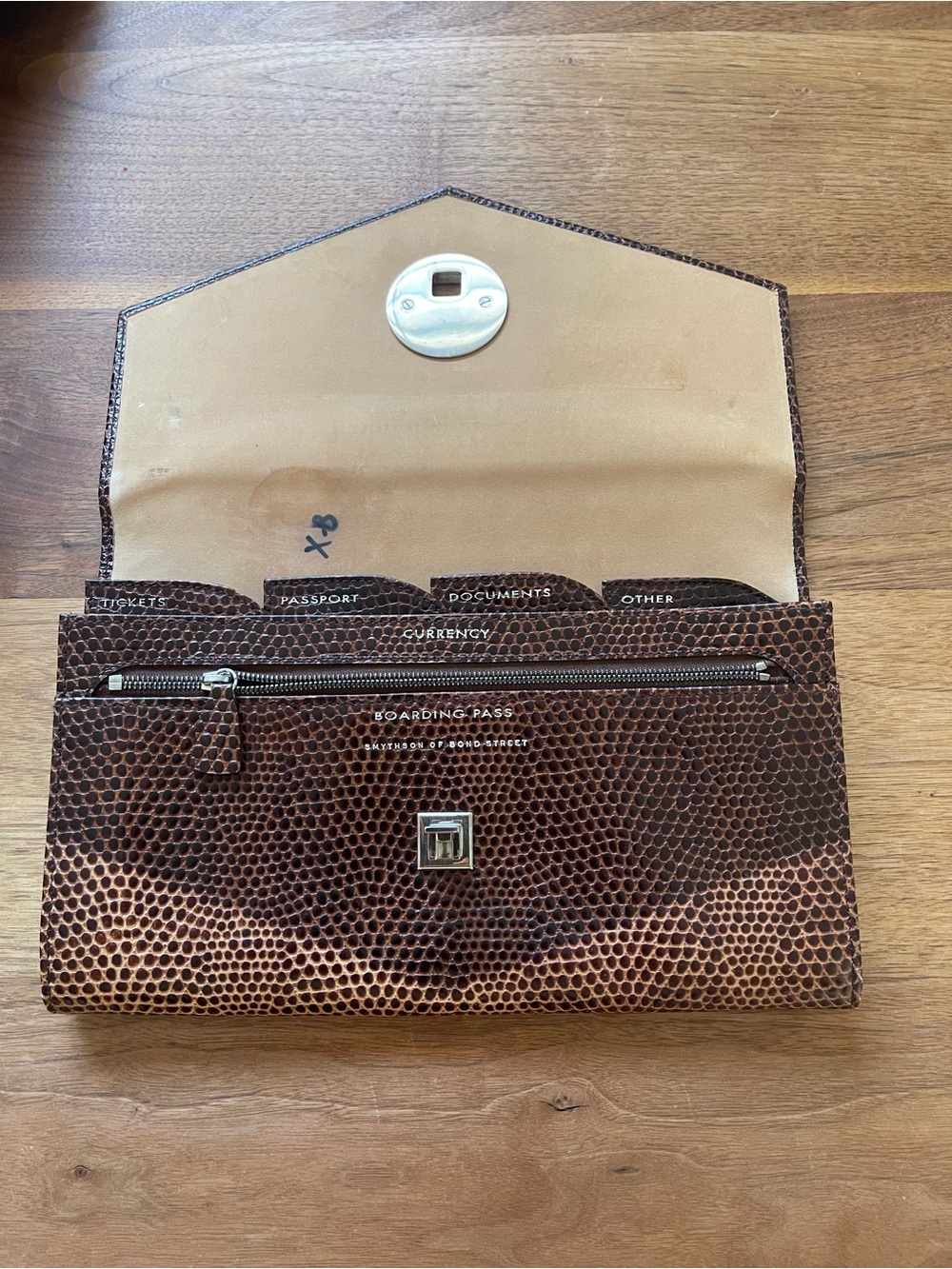 Smythson of the Bond Street snake Textured Leather Envelope travel Clutch wallet - Picture 5 of 16